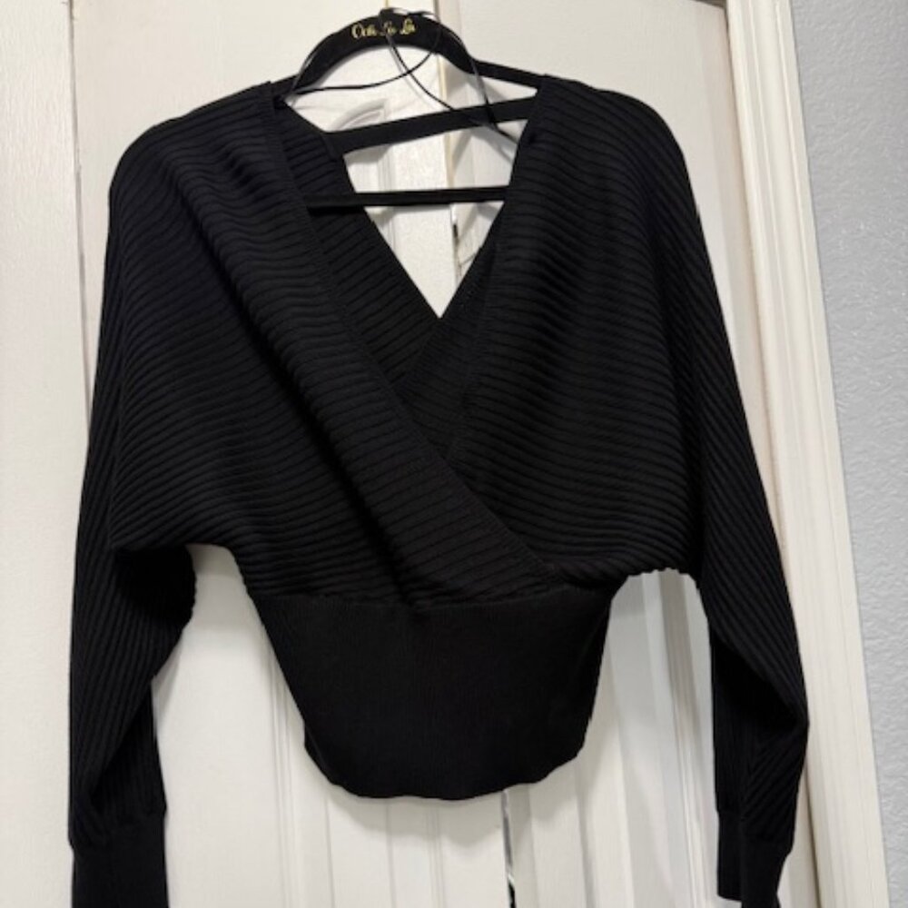 Womens Black crop sweater by Sweet Republic Sz L